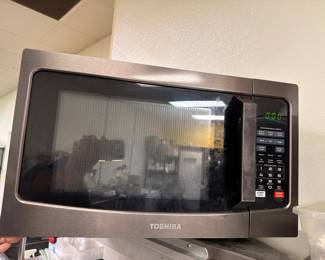 110Dec 18 2025 10 06pmyBaJ