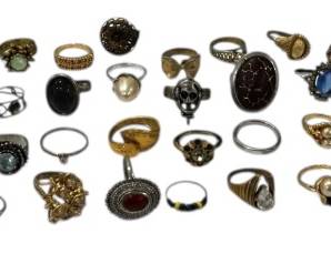 Large Assortment of Vintage Rings 