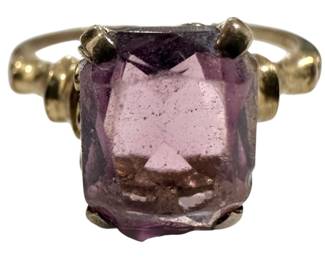 10K Gold Amethyst Ring 