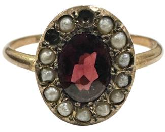 9K Gold Oval Cluster Ring 