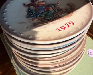 Collection of Hummel plates 