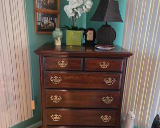 6 Drawer Chest of Drawers w/Brass Hardware