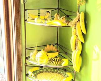 Lots & Lots Of Cool Banana Themed Items!
