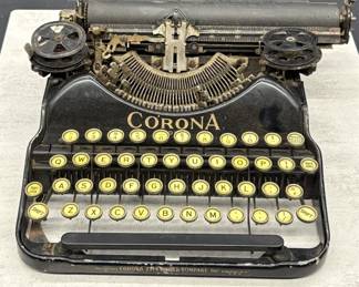 Antique Corona Manual Typewriter, Circa 1910's