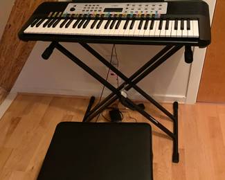 $148 Yamaha Keyboard YPT-270 with stand a seat