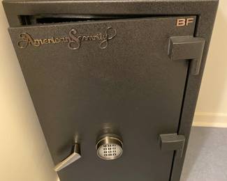 $1000.  Amsec Electric Safe BF3416 with ESL10 model lock.   Originally $2722 plus tax.  22"w x 22"d x 40"h.  In Person only.