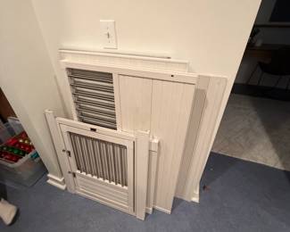 Ecoflex Dog Crate for sale during in person shopping Friday and Saturday.