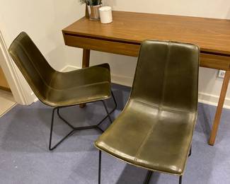 photo of both chairs