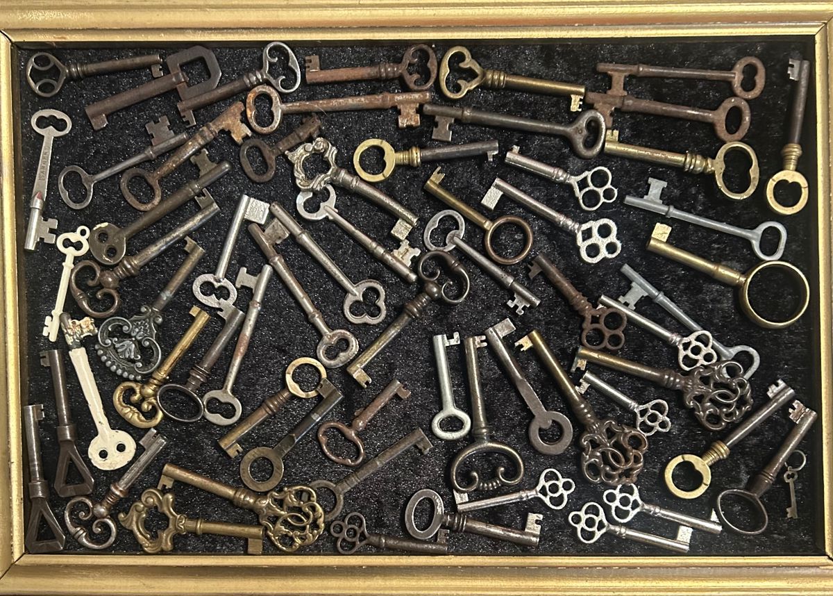 Vintage skeleton keys