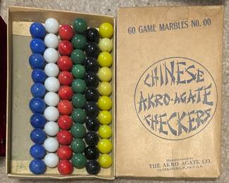 Vintage Chinese checkers marbles in original box