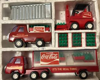 1976 Coca-Cola truck set