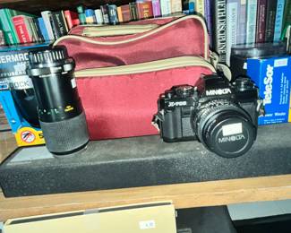 MINOLTA CAMERA, EXTRA LENS & CASE