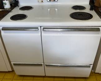 AWESOME VINTAGE GE ELECTRIC RANGE - WORKS!!