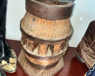 GREAT, OLD WAGON WHEEL HUB