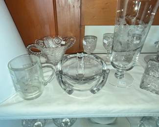 SEVERAL WONDERFUL PIECES ON THIS TABLE