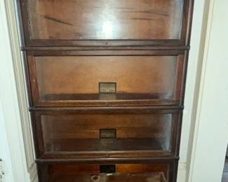 WONDERFUL, ANTIQUE "GLOBE-WERNICKE" 4-STACK LAWYER'S CASE!