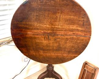 Antique tilt table