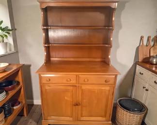 Mid Century Nutmeg Maple China Hutch