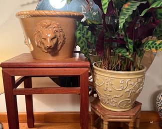 Plant stands, Pots A Plant