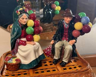 Royal Doulton Balloon Man  Old Balloon Seller