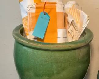 Flower Pot Vintage Linens