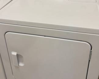 Amana 6.5 cu. ft. white electric dryer.