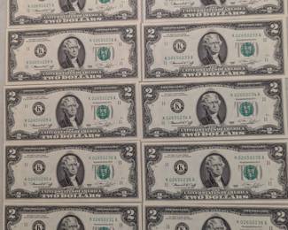 1976 $2 dollar bills consecutively numbered