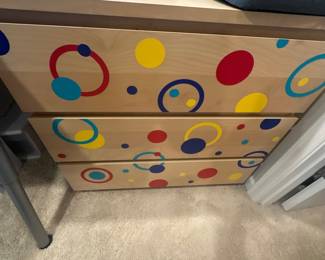 Fun Dresser