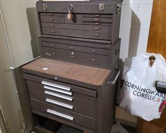stackable Kennedy Manufacturing machinist's tool chest and roller cabinet. Great condition!