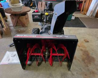 MTD yard machine 24 inch 10hp snow blower with electric start. In excellent condition and starts right up!