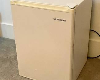 Small Black Decker Refrigerator 