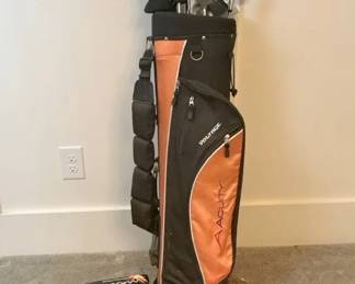 Acuity Voltage Golf Clubs And Bag