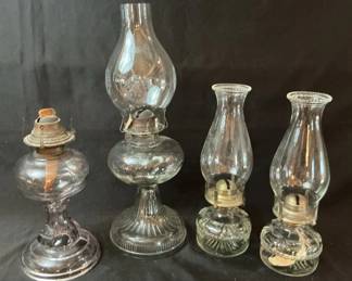 Set Of 4 Oil Lamps 