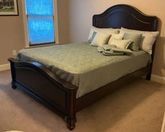 Dark Wood Bed And Bedding 