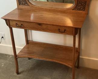 Vintage Quarter Sawn Vanity 