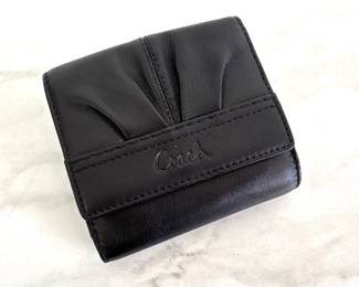 Lot 9958 Coach Soho Pleated Bi Fold Leather Wallet  Black