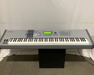Lot 9883 Yamaha Original Motif ES8 Synthesizer 88 weighted key keyboard