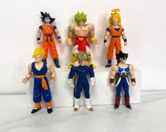 Lot 9934 Vintage Dragon Ball Z Toys Action Figures Dolls
