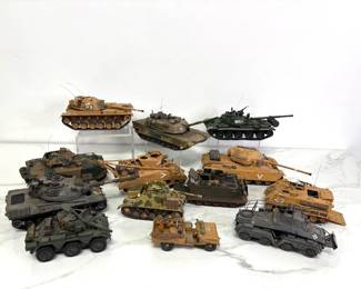 Lot 9928 Vintage Military Models Tamiya  others