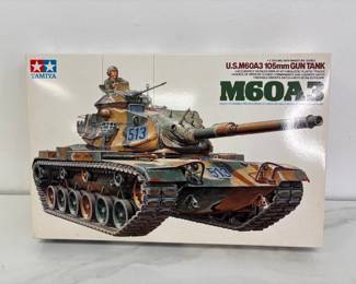 Lot 9942 Vintage Military Miniature Model 135 scale Tamiya US M60A3 105mm Gun Tank