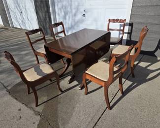 Vintage Drop Leaf Dining Table and 6 Chairs