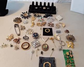 Broaches Pins And Rings