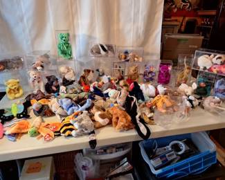 Beanie Babies No109 Includes the Valentino Valentina bear