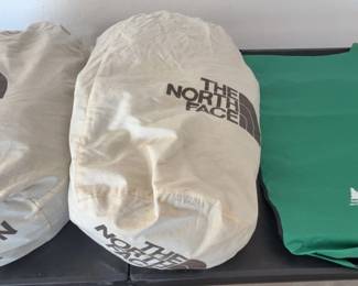 Northface Sleeping Bags With Travel Bags