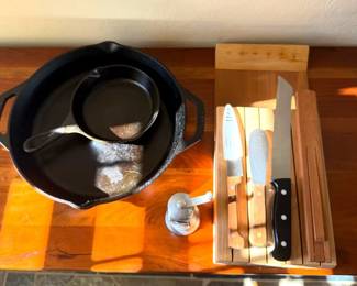 2 Cast Iron Pans  Knives