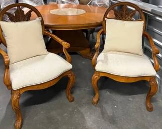 005 Large Round Wooden Table With 6 Chairs