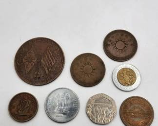 LOT OF VINTAGE FOREIGN COINS
