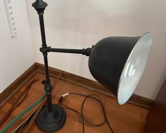 Desk lamp