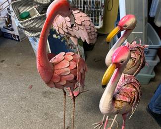 More metal flamingos!! 