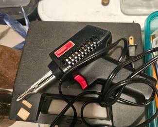 A vintage Weller Standard Model 7200 soldering gun.